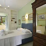 公寓 Wishing Well Apartment, Old Town - New Bathrooms , Full Air-conditioning