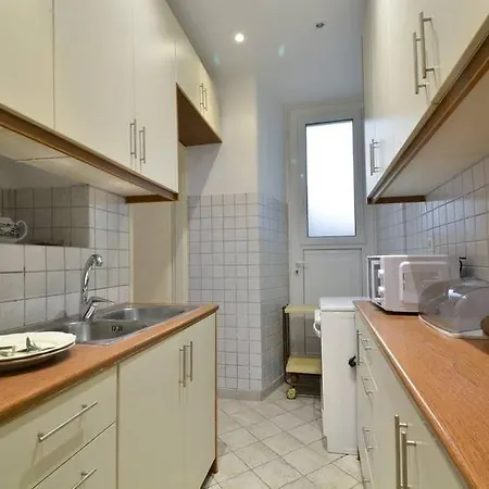 Wishing Well Apartment, Old Town דירה *