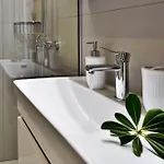 Wishing Well Apartment, Old Town - New Bathrooms , Full Air-conditioning * Korfu