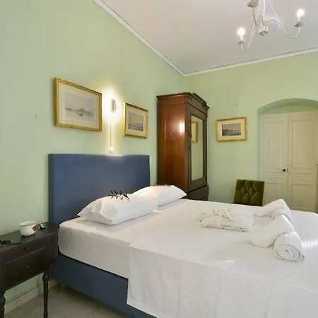 Wishing Well Apartment, Old Town Apartment