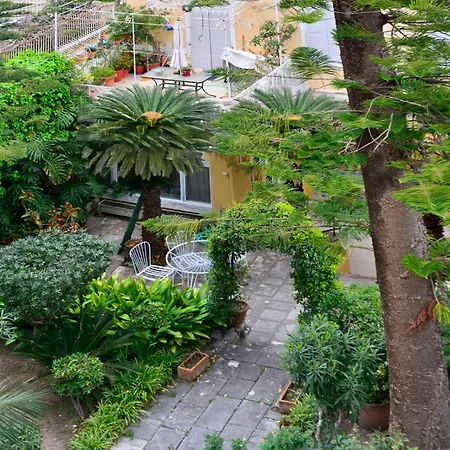 아파트 Wishing Well Apartment, Old Town - New Bathrooms , Full Air-conditioning Corfu (city)